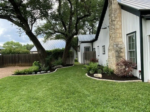 Trusted garden landscaping in Fredericksburg, TX - Martinez Outdoor Services
