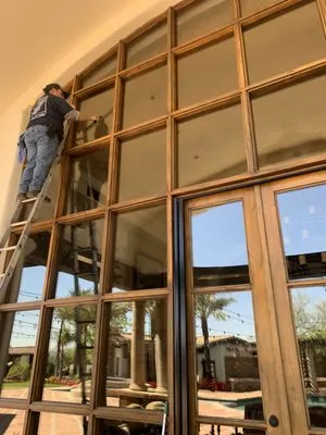 Martinez Professional Window Cleaning Logo