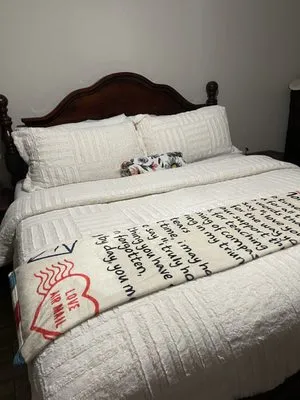 Martinez services Logo