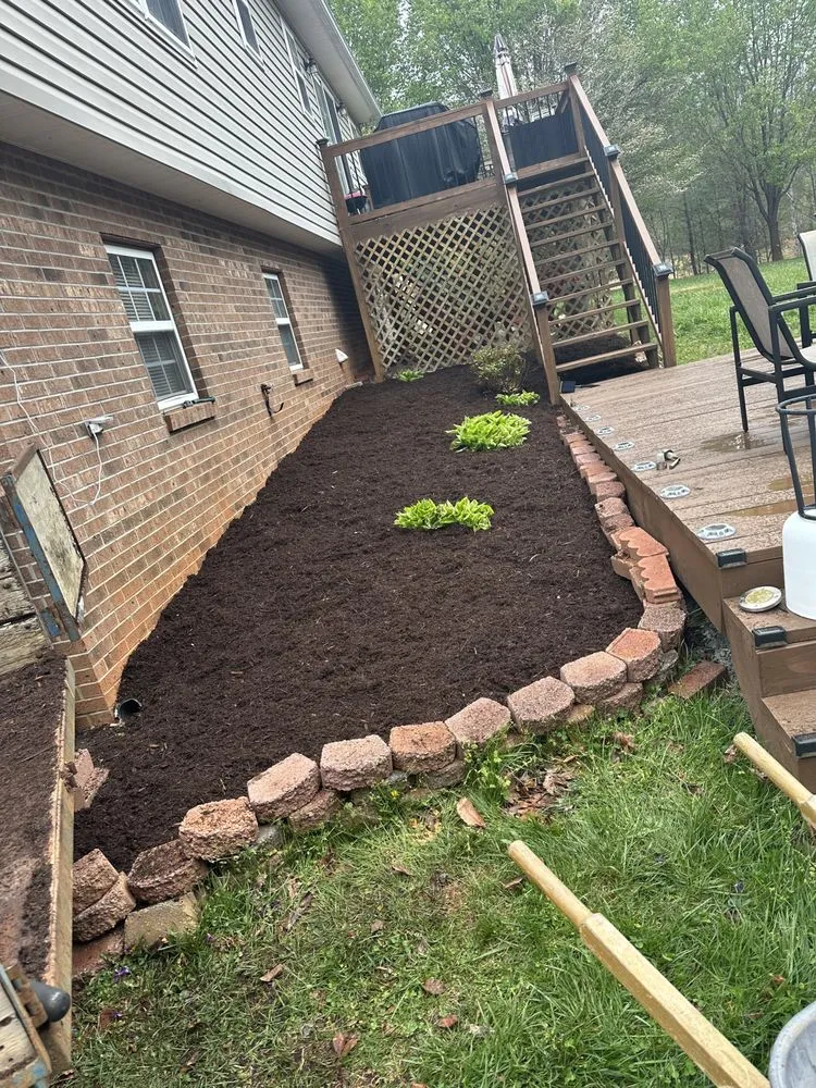 Custom garden landscaping experts serving Mount Airy, NC - Martins Landscaping & Outdoor Services