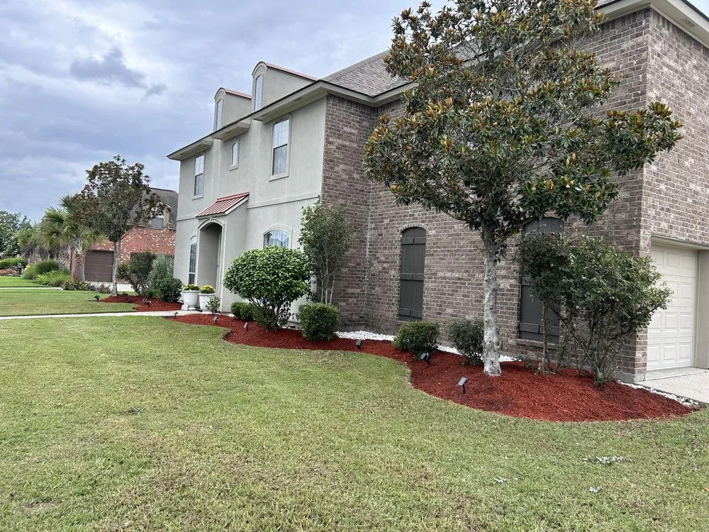 Affordable lawn mowing service in Baton Rouge, LA by Martins Landscaping