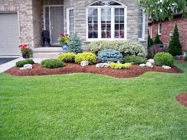 Expert lawn mowing service experts serving Wilmington, DE - Martin's Landscaping