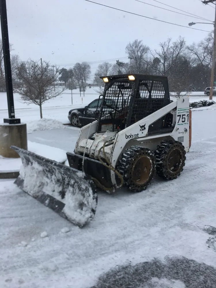 Top-rated lawn care service for outdoor upgrades across Bowling Green, KY - Martin's Lawn Care