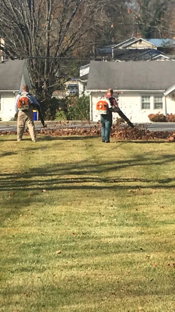 Top-rated residential landscaping in Bowling Green, KY by Martin's Lawn Care