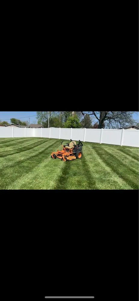 Custom yard maintenance in Mount Carmel, IL by Martin’s Mowing