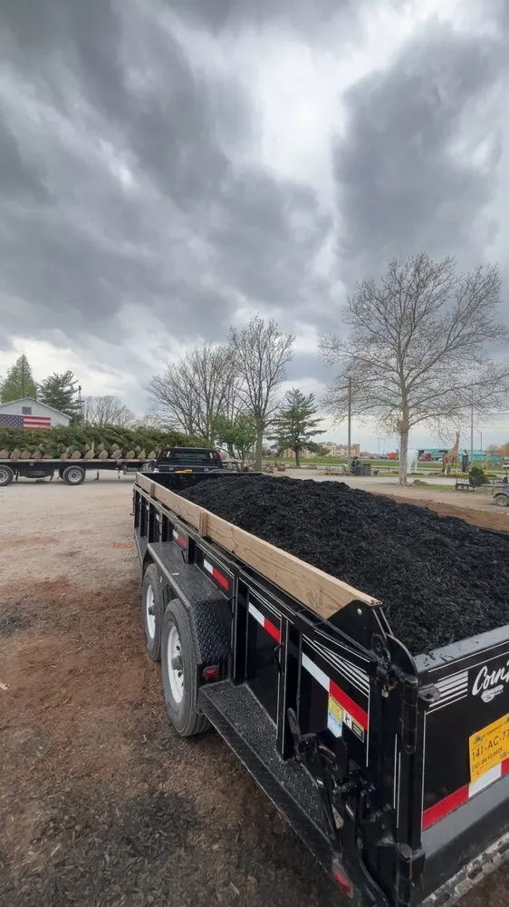 Professional yard cleanup service experts serving Mount Carmel, IL - Martin’s Mowing