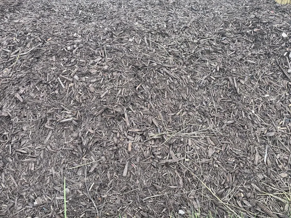 Local lawn mowing service experts serving Goshen, IN - Martin's Mulch & Poly Lawn Furniture