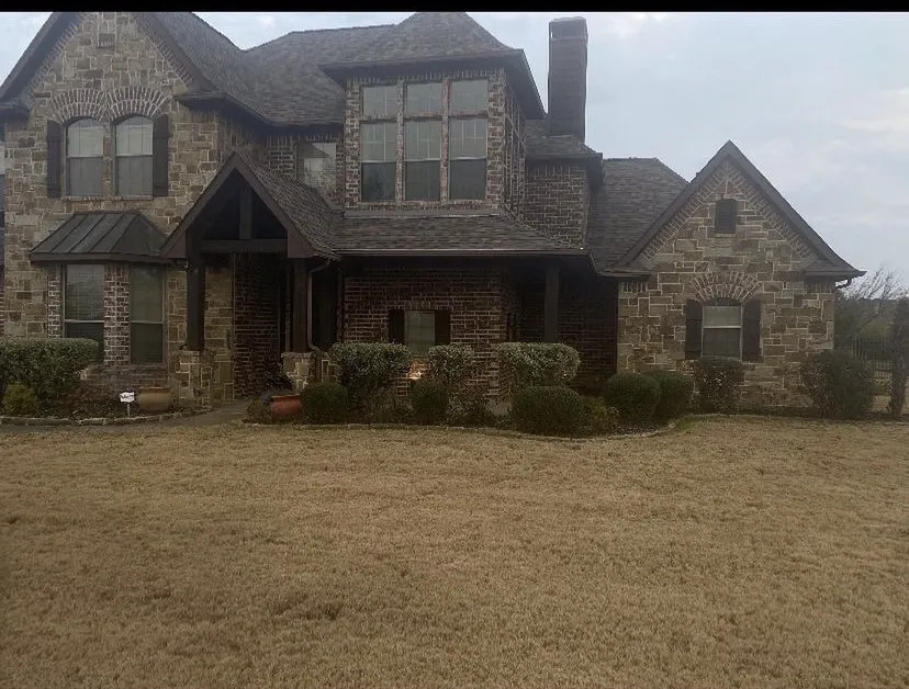 Reliable yard maintenance in DeSoto, TX - Martinscapes Lawn Services