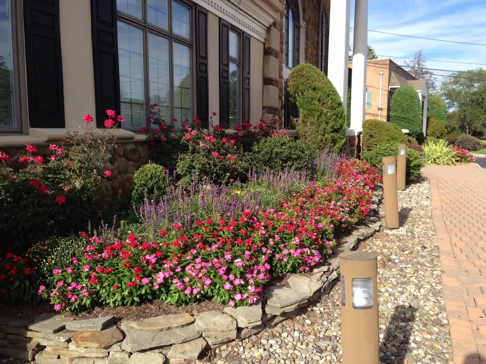 Reliable yard maintenance in Watchung, NJ - Martoccia Landscape Service
