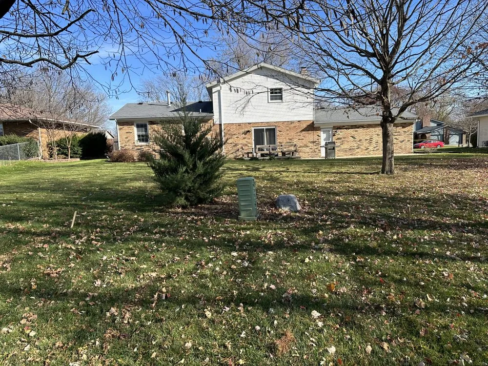 Reliable yard maintenance in Bloomington, IL - Marvel Bros Lawncare