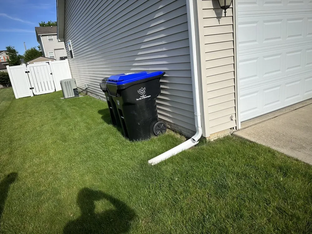 Custom lawn mowing service experts serving Bloomington, IL - Marvel Bros Lawncare