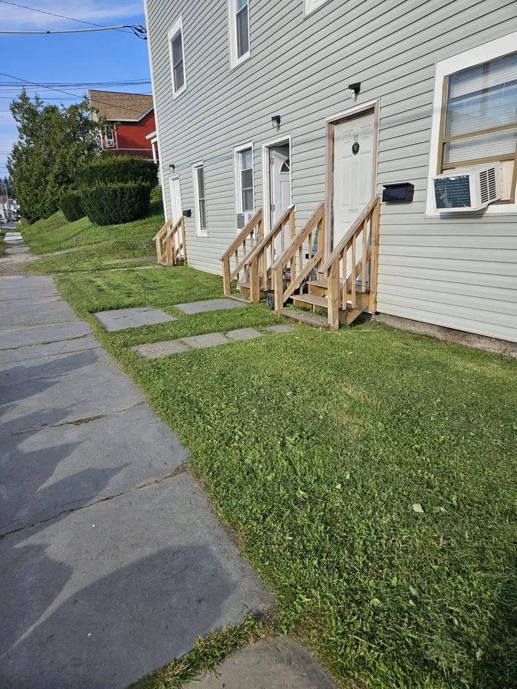 Reliable yard cleanup service experts serving Scranton, PA - Marvelous Meadows Care & Cuts