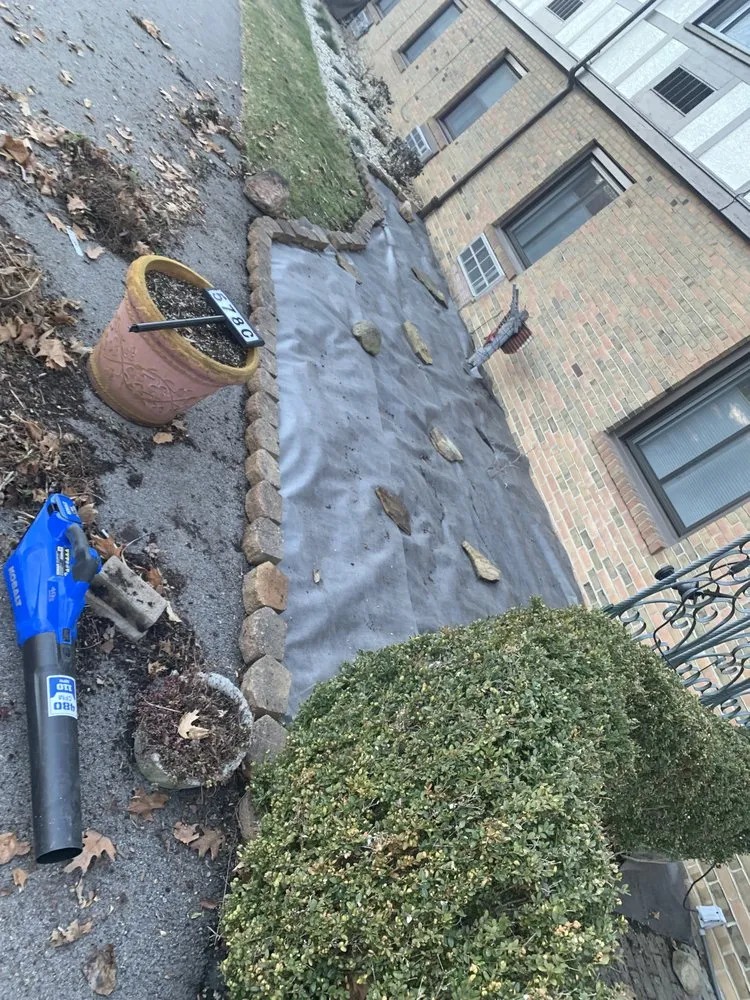 Expert landscape design experts serving Newark, OH - Marvins Gardens Landscaping