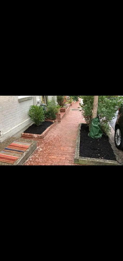 Expert lawn mowing service in Laurel, MD by Marvin's Landscape