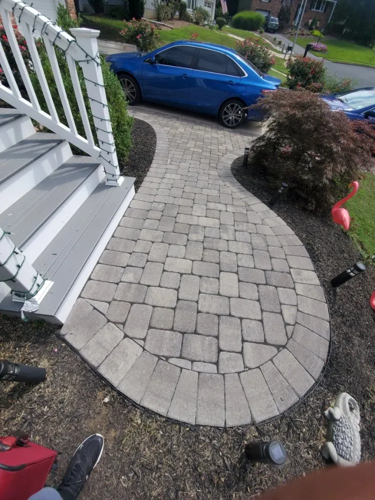 Reliable yard maintenance in Laurel, MD by Marvin's Landscape