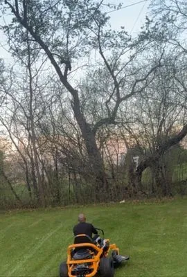 Marvin's Mowing & Trimming Logo