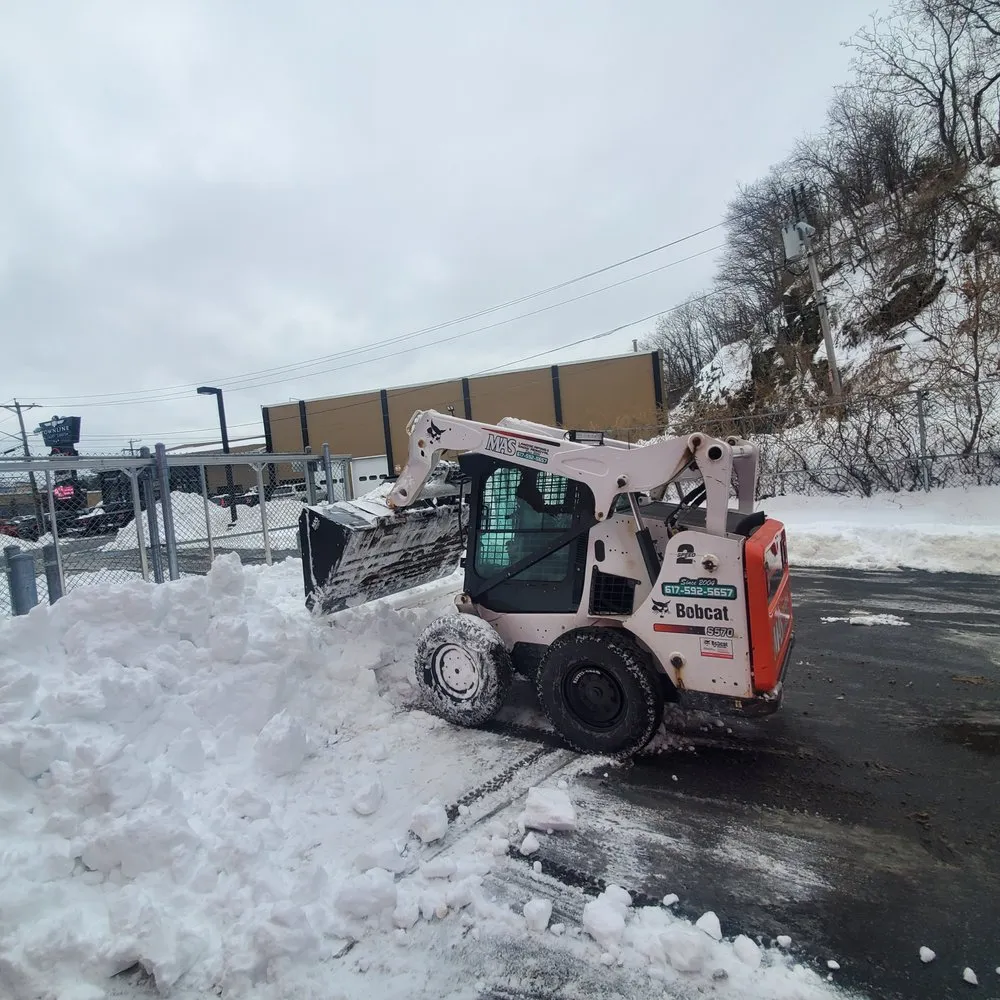 Professional lawn care service in Everett, MA - MAS Landscaping & Snow Removal