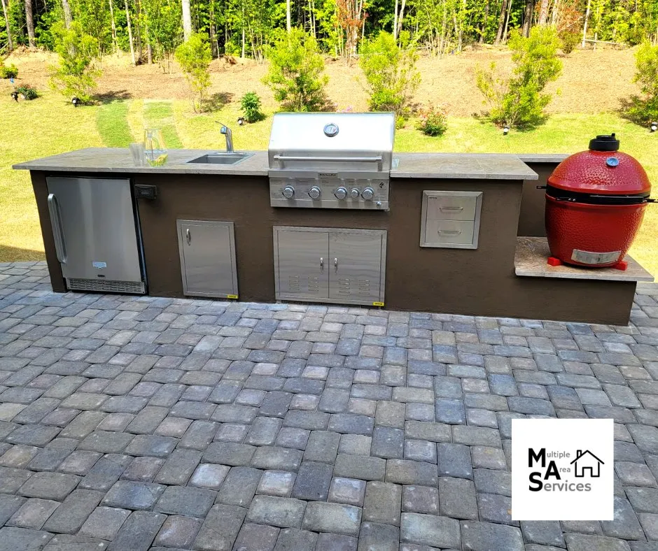 Expert yard cleanup service in Charlotte, NC by Mas Services