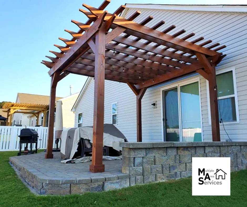 Expert yard cleanup service for residential properties in Charlotte, NC by Mas Services