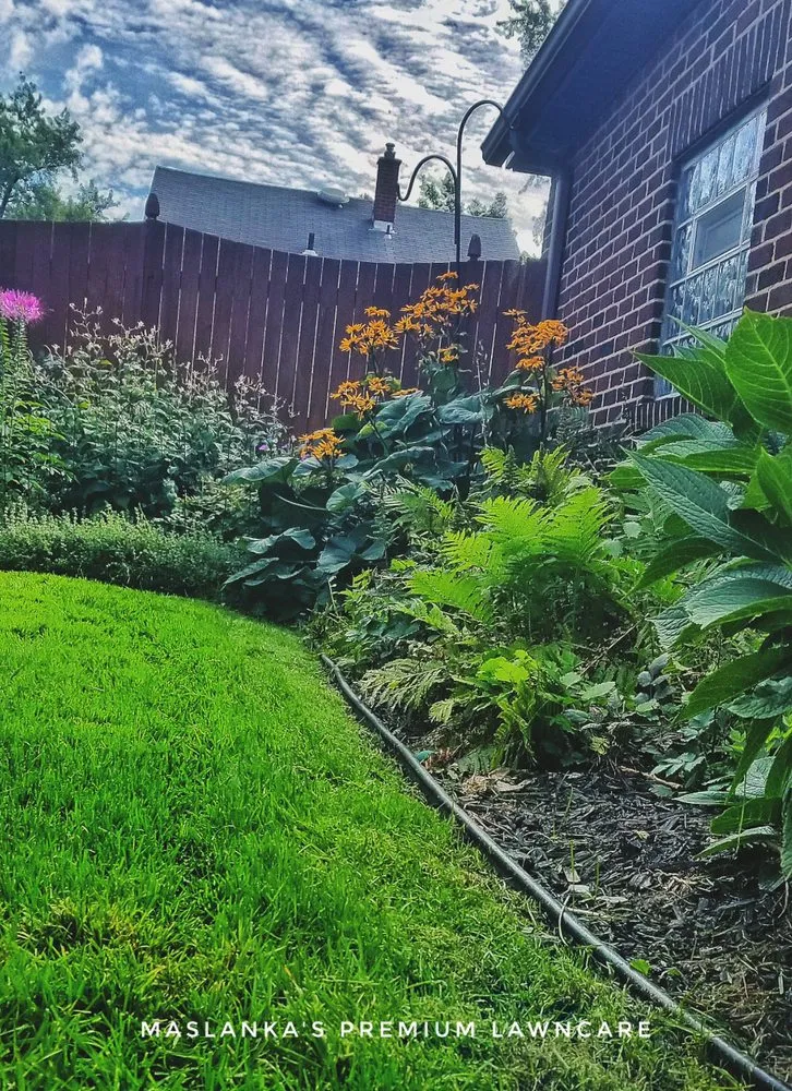 Top-rated lawn mowing service in West Seneca, NY by Maslanka's Premium Lawncare