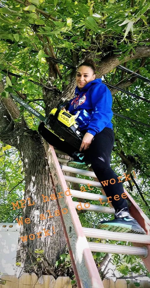 Top-rated lawn mowing service experts serving West Seneca, NY - Maslanka's Premium Lawncare