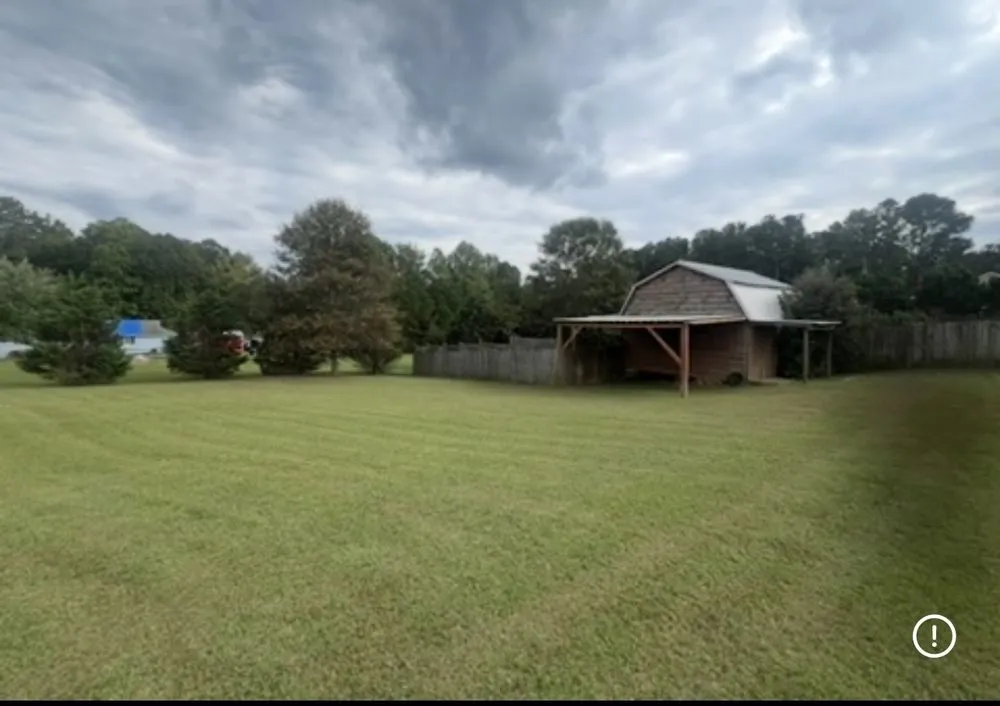 Reliable lawn care service with custom design across Tallapoosa, GA - Mason Worx Property Maintenance