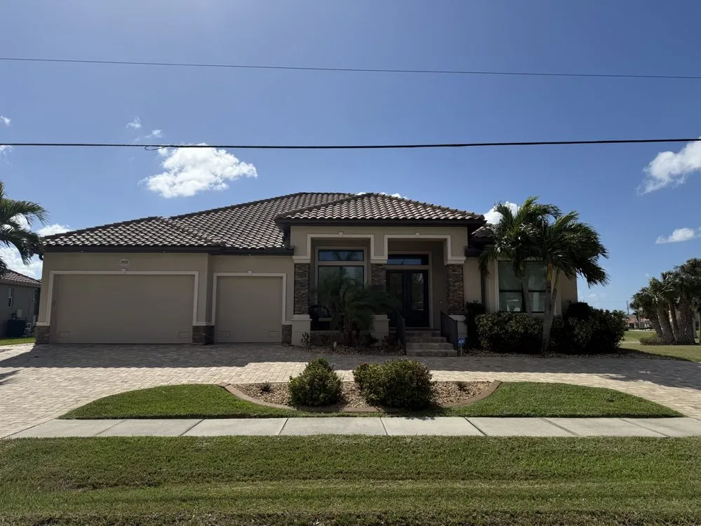 Professional lawn mowing service experts serving Cape Coral, FL - Mason’s Lawn Rescue