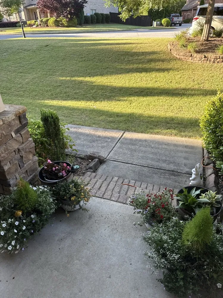 Local yard maintenance near you in Dahlonega, GA by Massas Lawn Services