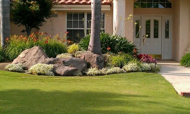 Custom garden landscaping in Sebring, FL - Massey Lawncare Service