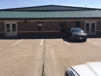 Custom yard maintenance in League City, TX by Massey Services