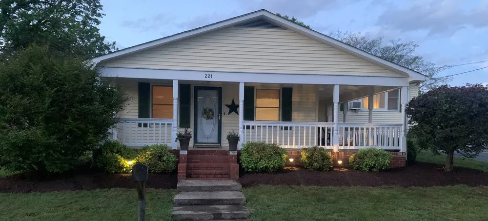 Professional lawn care service with custom design across Fulks Run, VA - Master Class Landscaping & Pressure Washing