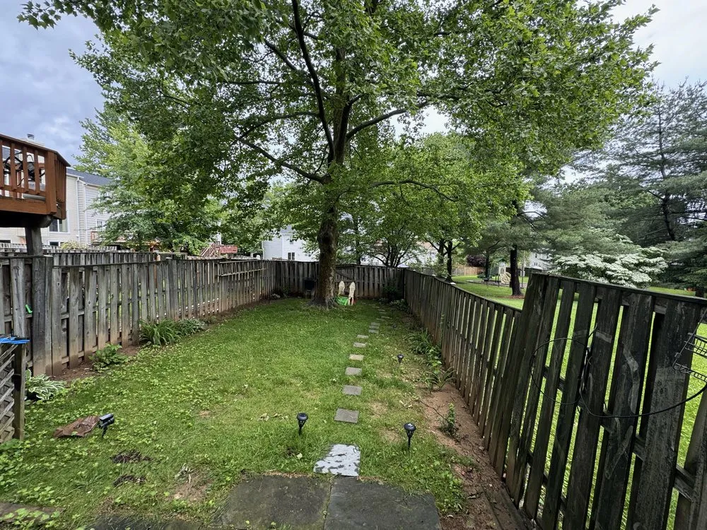 Affordable lawn mowing service experts serving Germantown, MD - Master Cleaning Services