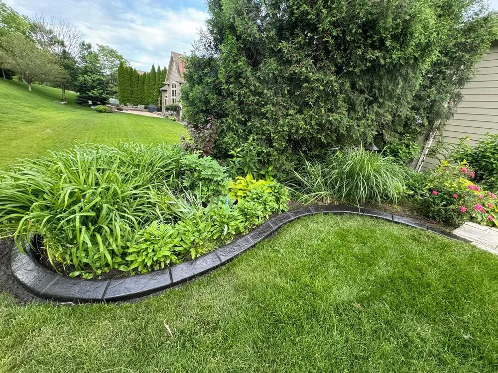 Professional residential landscaping experts serving Waukesha, WI - Master Curbz