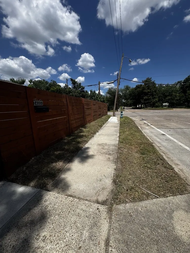 Professional lawn mowing service for homes across Houston, TX - Master Fix It