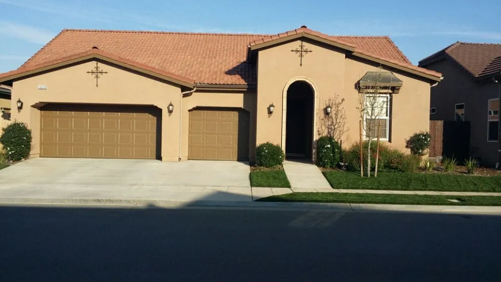 Trusted lawn care service in Fresno, CA - Master Image Gardening