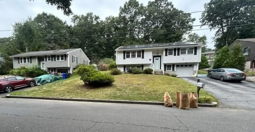 Top-rated lawn mowing service in Springfield, MA by Master Lawn Care Solution