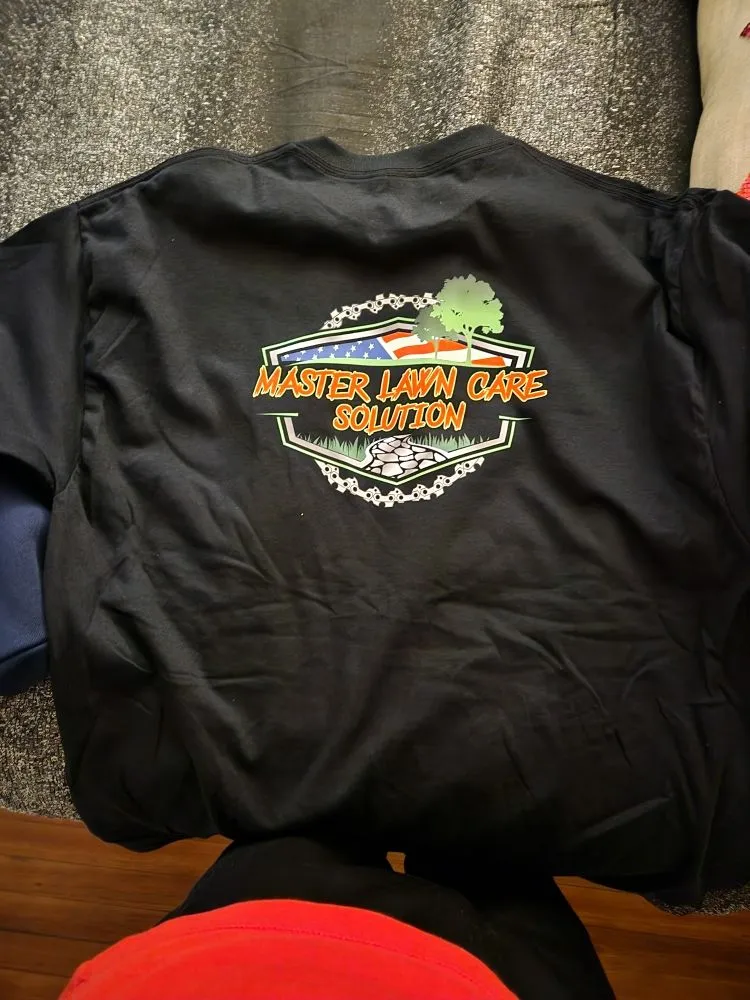 Professional lawn mowing service experts serving Springfield, MA - Master Lawn Care Solution