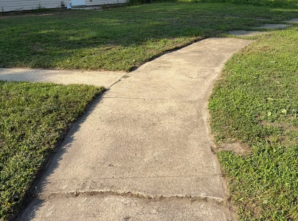 Local landscape design experts serving Hammond, IN - Master Lawn Management