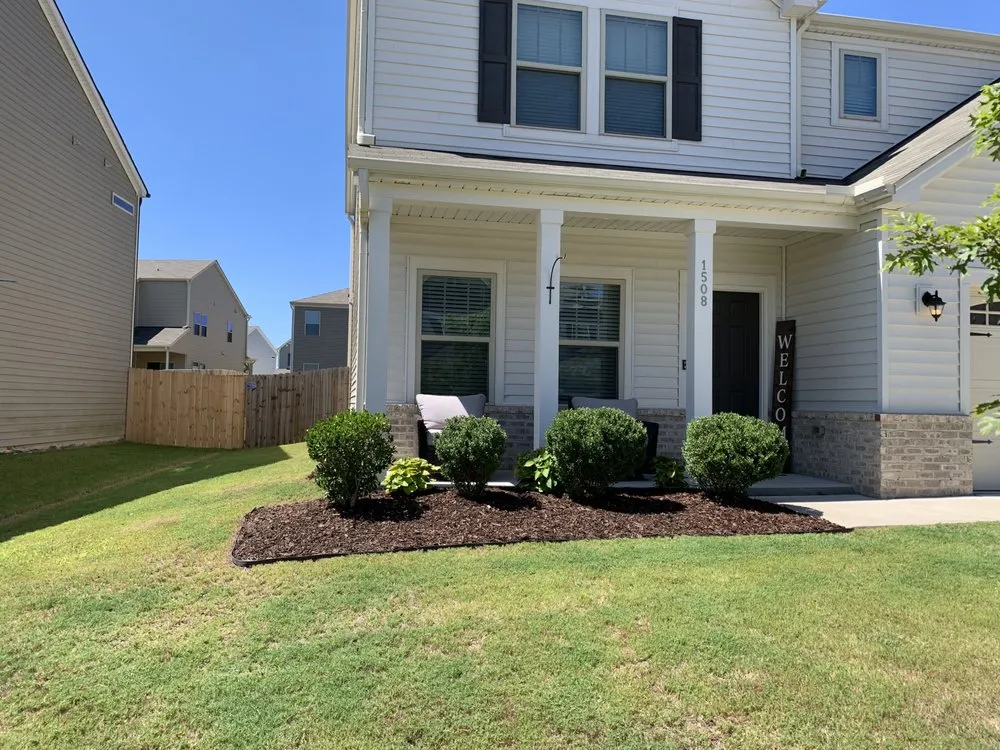 Custom lawn care service experts serving Durham, NC - Master Lawncare