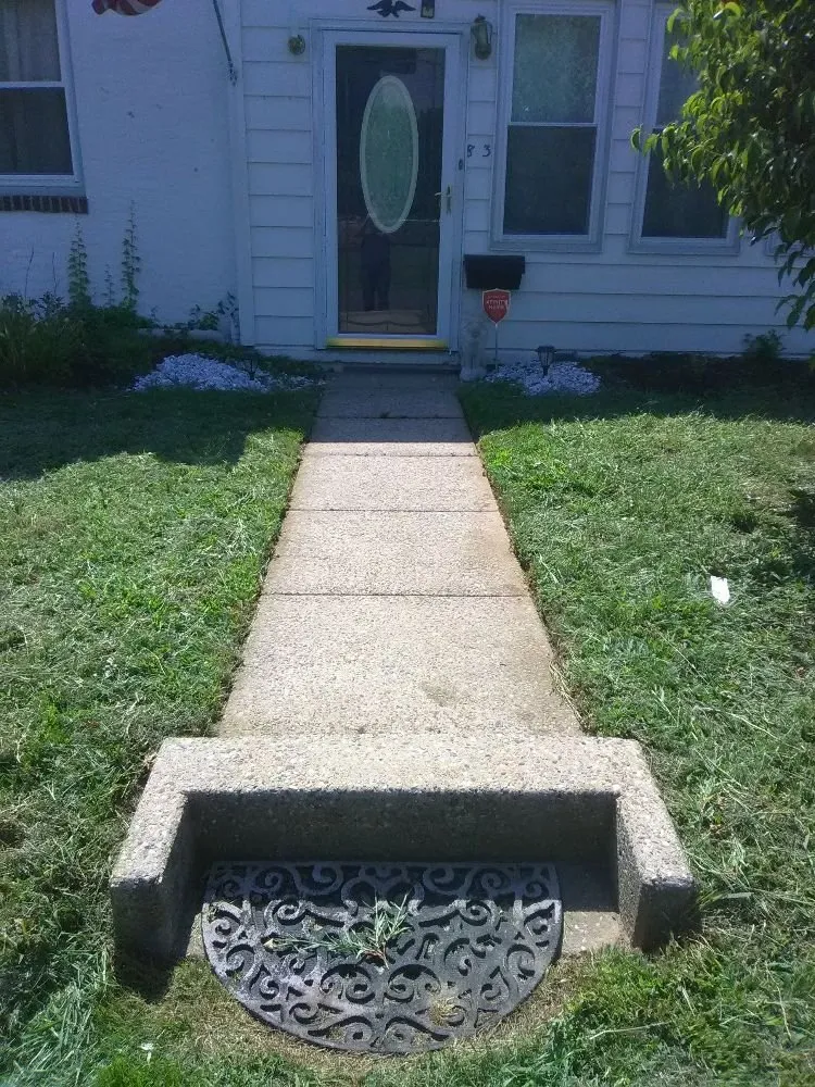 Local yard maintenance experts serving Bristol, PA - Master Shane Lawn Professor