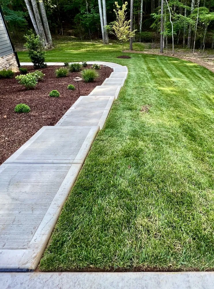 Affordable yard maintenance in Davidson, NC - Masterclass Landscape