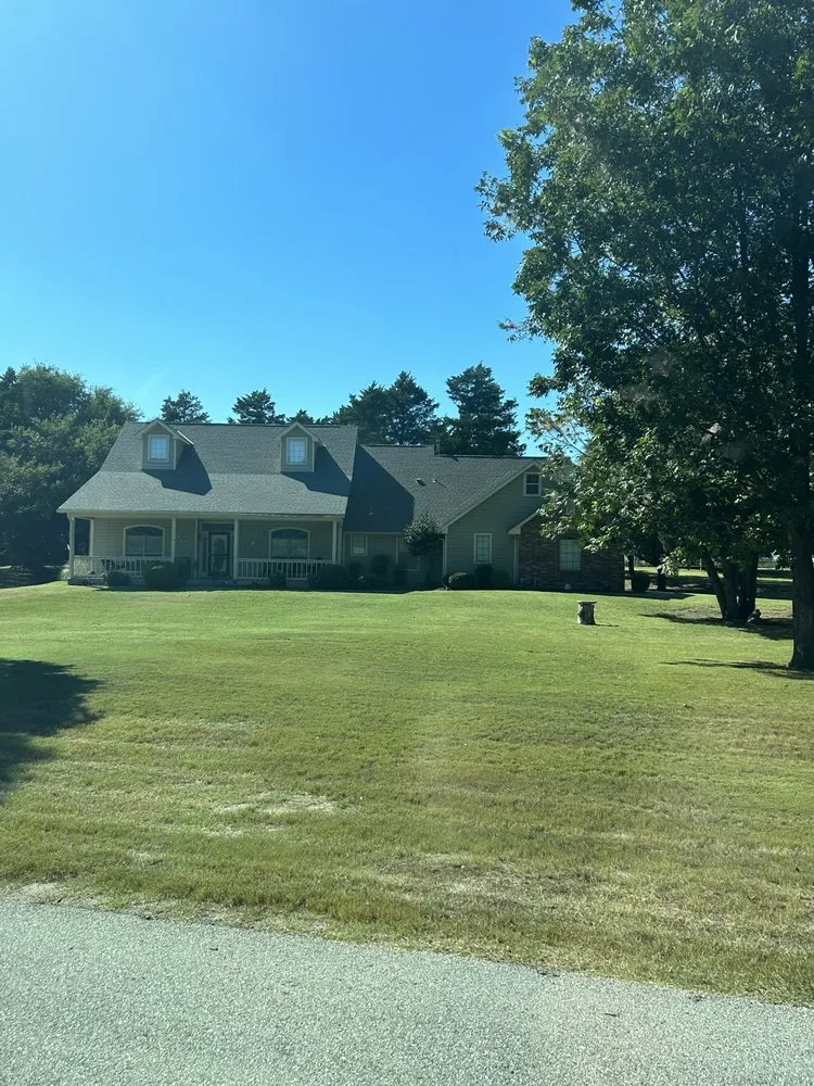 Affordable landscaping services with custom design in Lexington, OK by Mastercuts Lawncare