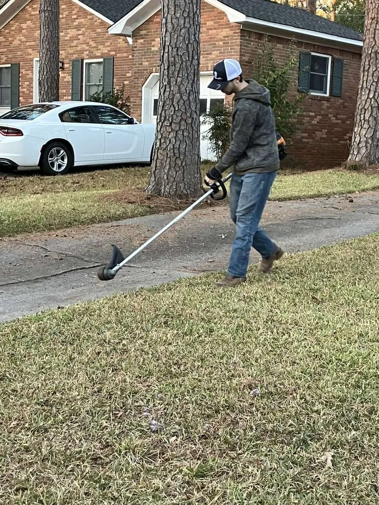 Trusted residential landscaping for residential properties in Lexington, SC by Mastercuts Lawncare
