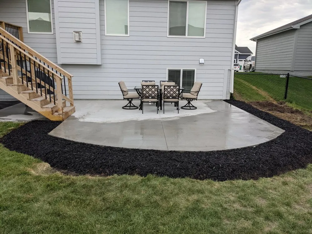 Professional garden landscaping near you in Hubbard, IA by MasterGrass Landscape & Lawn Care