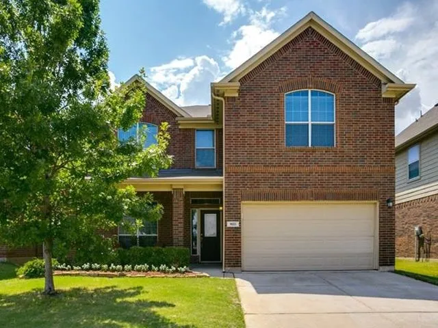 Trusted landscape design with custom design in Keller, TX by MasterLawn Service