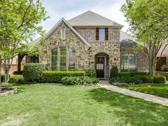 Top-rated landscaping services for residential properties in Keller, TX by MasterLawn Service