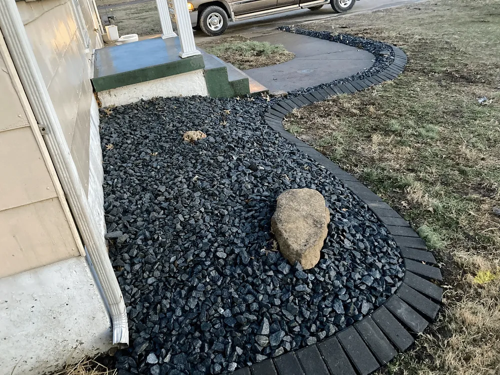 Affordable yard cleanup service in Collinsville, IL - Masterpiece Landscaping