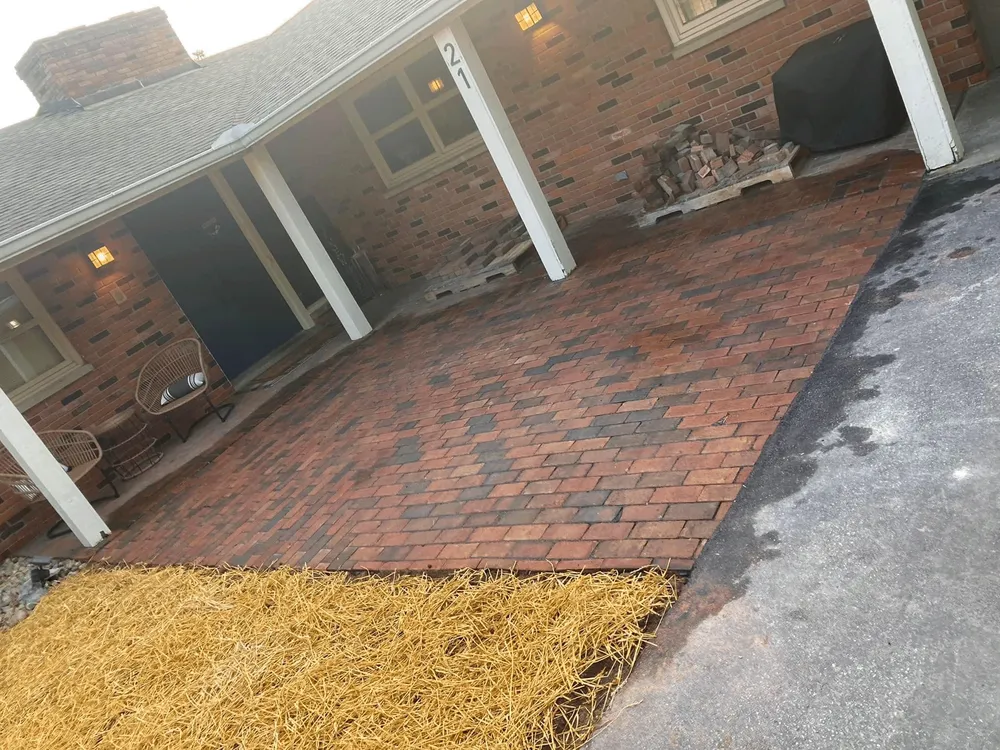 Custom landscaping services in Collinsville, IL by Masterpiece Landscaping