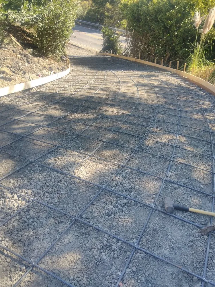 Custom landscape installation in Concord, CA - Masters Concrete