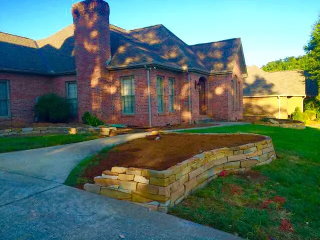 Local lawn care service for year-round maintenance across Knoxville, TN - Masters Estate and Property Landscaping